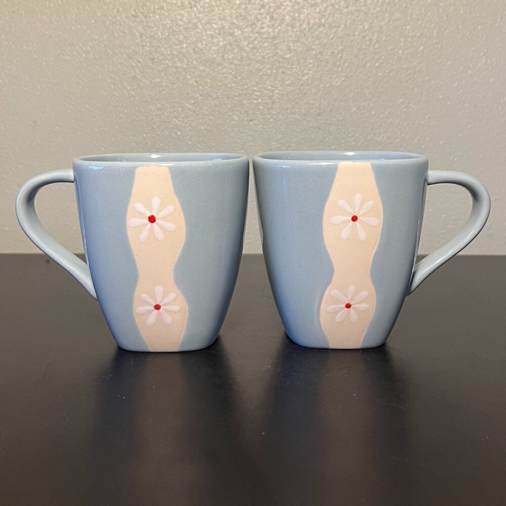 Set of 2 Vintage Pfaltzgraff DAZEE SKY Square Blue Stoneware Cups Mugs ~ Daisies - Picture 4 of 11